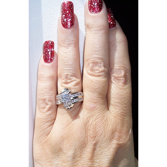 925 STERLING SILVER Cubic Zirconia Twist Ring With Baguettes - Picture 2 of 16